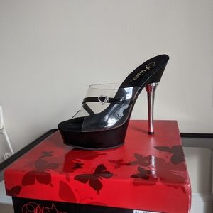 BRAND NEW - Sexy platform slide